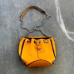 ZARA BUCKET CROSSBODY BAG BNWT